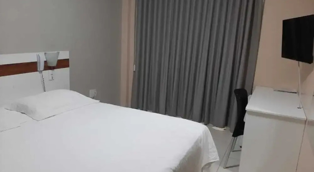 Номер Economy Amazon Plaza Hotel