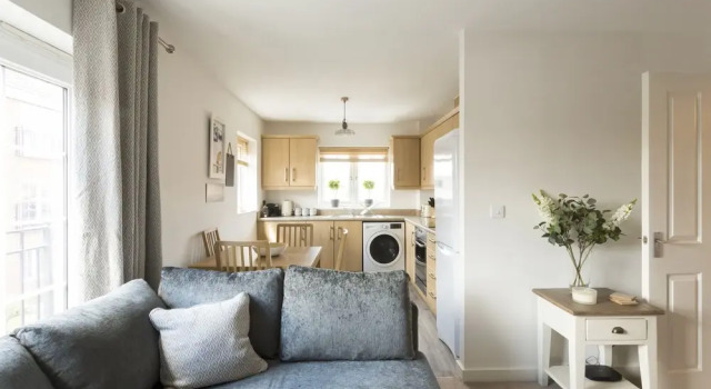 The Rectory Apartment + Free Parking, Varaa Huoneisto Asunnot kohteessa Merseyside, Huoneisto