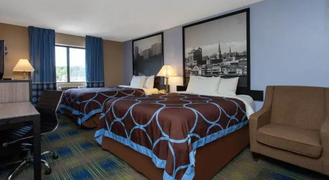 Четырёхместный номер Standard Super 8 by Wyndham Cromwell/Middletown