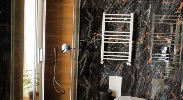 Двухместный номер Comfort с балконом BlackWoody Contemporary Rooms - Napoli Centro Storico