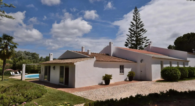 Коттедж Coastal Retreat With Private Pool