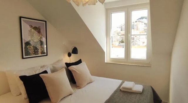 Lisbon Skyline Apartment by Misha s Place 5E