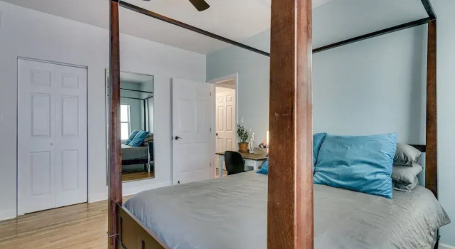 Division St Designer Home in Heart of Wicker Park by AllSet Turnover, Забронировать Отель Отели Иллинойс 3 звезды, 3*