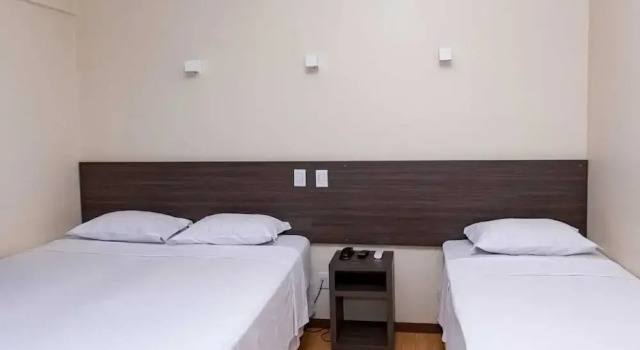 Трёхместный семейный номер Standard Village Hotel