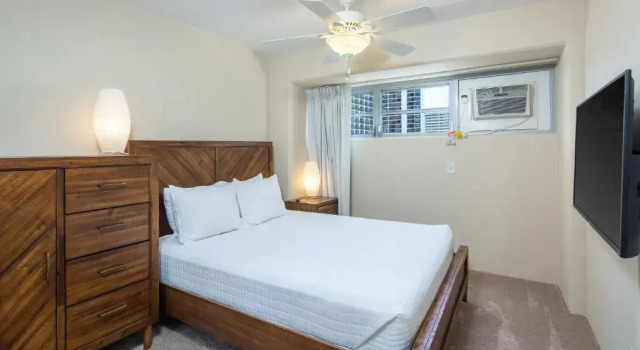 Ocean View from Lanais-2 Blocks to Waikiki Beach - Free Parking, Rezerwuj Hotel Waikiki Honolulu