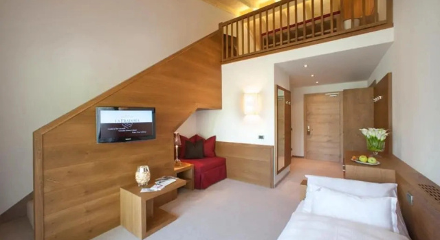 Четырёхместный номер Standard Hotel La Fradora - Dolomites Hotel