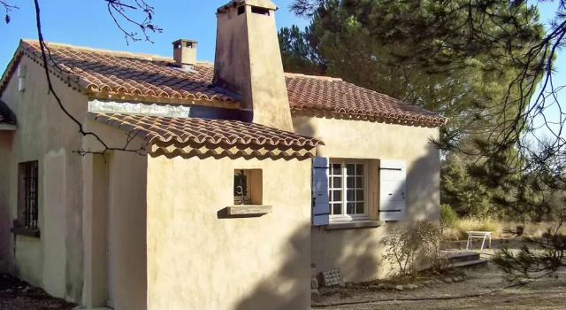 House With 4 Bedrooms in Cucuron, With Private Pool, Furnished Garden, Book Hotel Cucuron Luberon