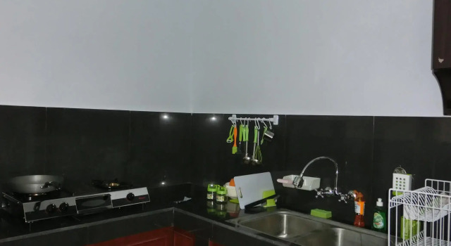 Lucky 7 House, Prenota Hotel Kerobokan Kelod Badung