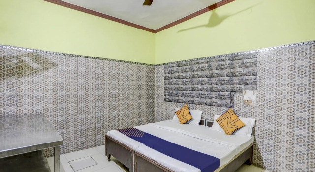 SPOT ON 75332 Hotel Arya Deep And Banquet Hall