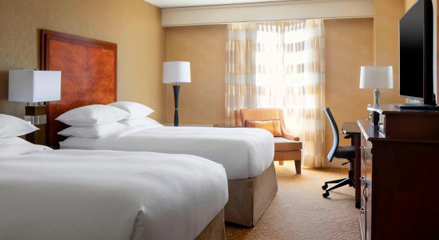 Четырёхместный номер Standard The Lincoln Marriott Cornhusker Hotel