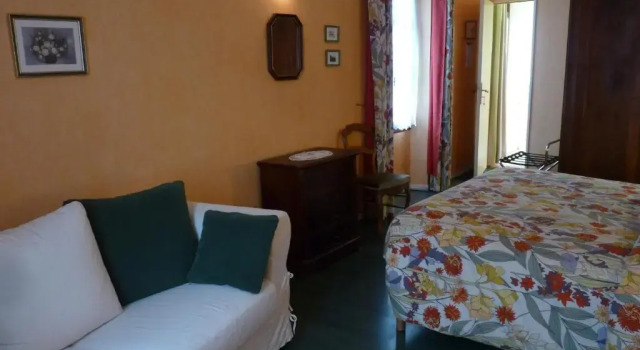 Ferme Peschard, Book Hotel  