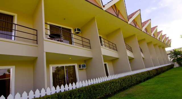 Camp Holiday Resort & Recreation Area