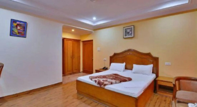 Grand Park, Rezervovat Hotel Patiála 