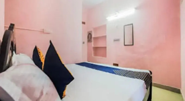 Hotel Rahul Residence, Забронировать Отель Срисейлам Проджект 