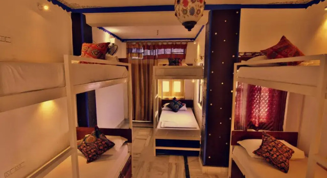 Семейный номер Standard Yogis Guest House