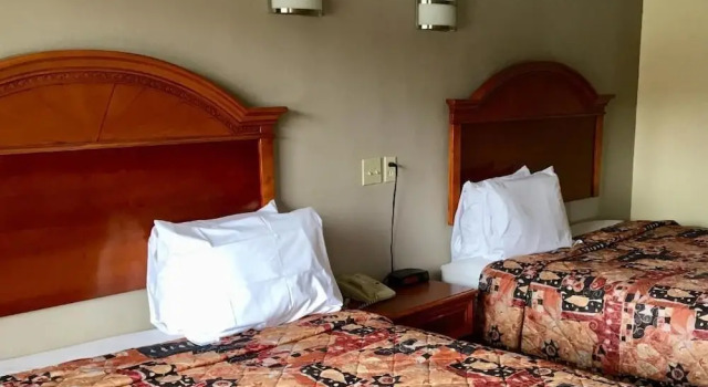 Четырёхместный номер Standard The inn at Mexia