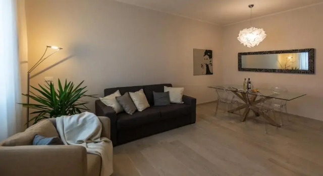 St. Vitale’s Basilic view elegant apartment, Забронировать Апартаменты/квартира Апартаменты Равенны, рядом с Базилика Св. мученика Виталия, Апартаменты/квартира