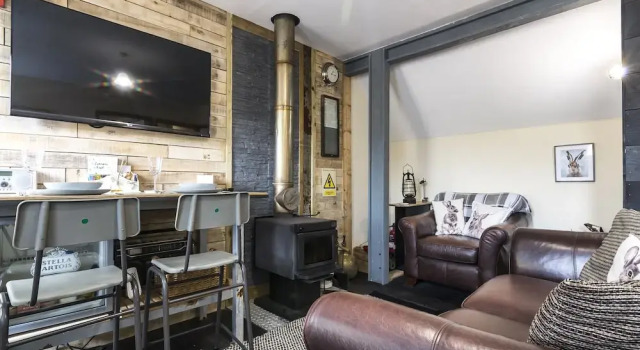 Holey Moley Lodge - 2 Bedroom