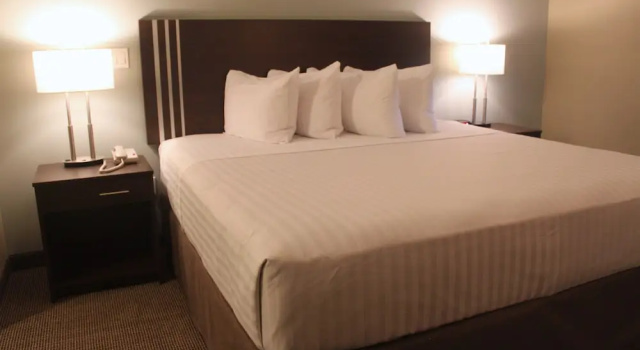 Двухместный люкс Meridian Inn & Suites Lloydminster