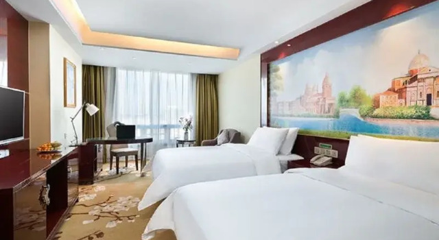 Lvzhou Meijing International Hotel, Prenota Hotel Shiyan Hubei