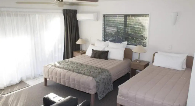 Апартаменты Deluxe Jasmine Court Motel