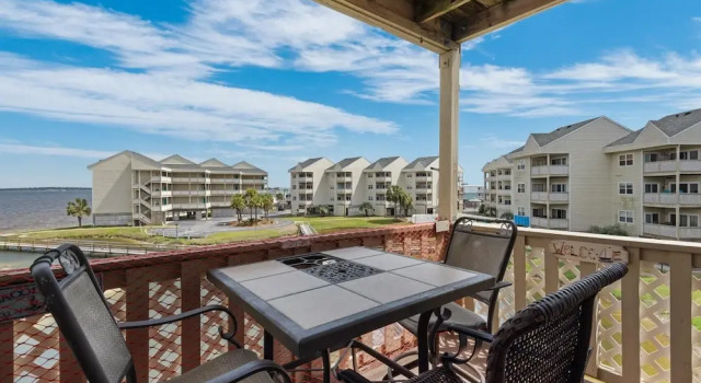 Baywatch C8, Rezerwuj Apartament Hotele w Panhandle Florida z basenem, Basen