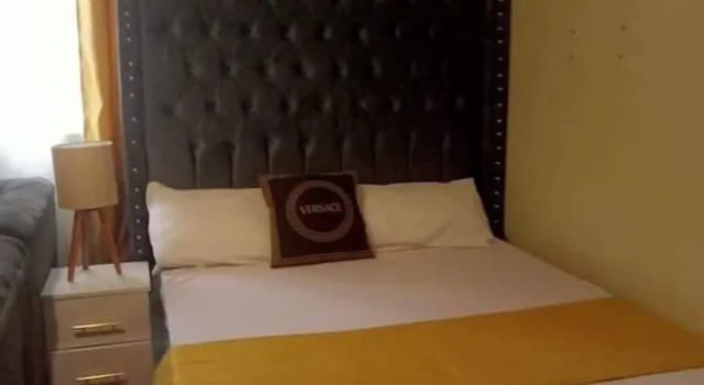 Студия Comfort Lux Suites Red Plate Studio Apartments