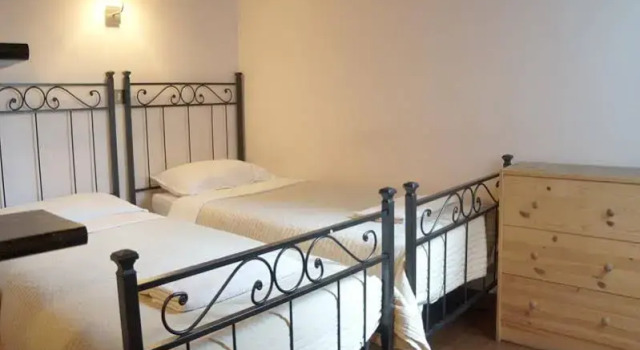 Overseas 2 Guest House