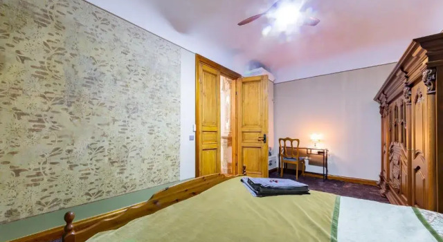 Апартаменты Ancient Storie's AP 65sqm Renovated Free parking