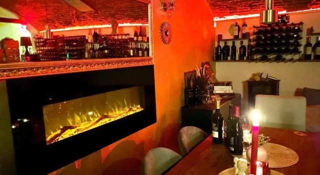 La Cave Rouge - fresh wine cave!, Забронировать Отель Сан-Марко - Сантиссима-Аннунциата Флоренция, рядом с Дом Буонаротти