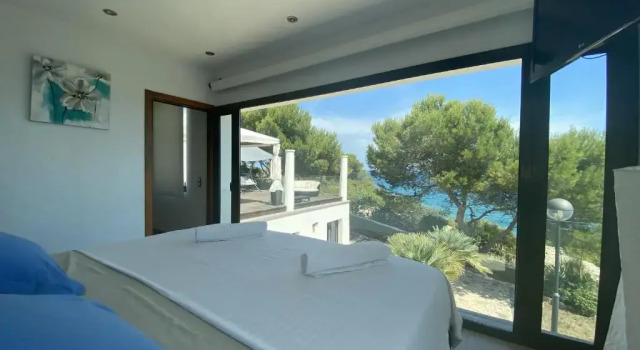 Вилла TarracoHomes, TH52 Villa Lighthouse con Piscina Privada, Terraza, y Vistas al Mar