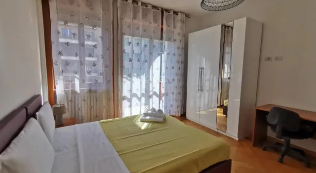 Pergolesi Apartments, Забронировать Апартаменты/квартира Отели Милана с парковкой, рядом с Каяццо, Парковка