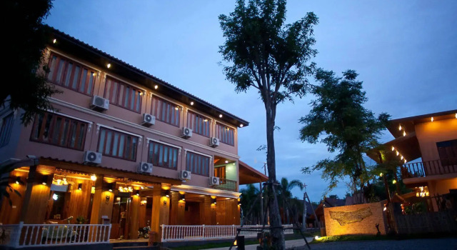 Srisawat Resort