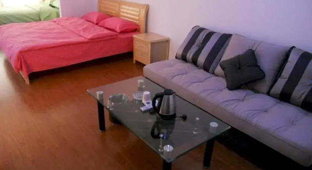 Home Inn, Boek Hotel Hotels in Shaanxi met parkeren, Parkeren