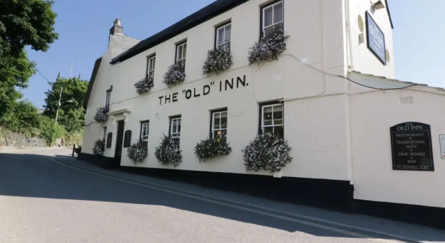Poldhu, Reservar Hotel Mullion 