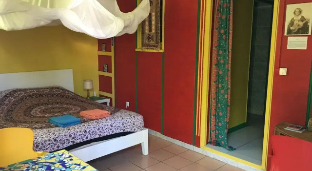 L'Arbre de Vie, Đặt Khách sạn Vincendo Saint-Joseph