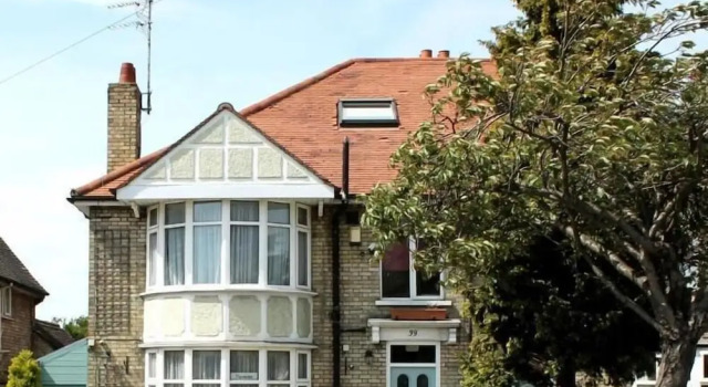Harry's Bed and Breakfast, Varaa Hotelli Cambridge Britannia, lähellä Trinity College Cambridge