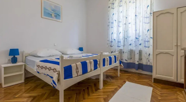 Apartment Nevenka, Забронировать Апартаменты/квартира Отели Приморско-Горанской жупания с парковкой, Парковка