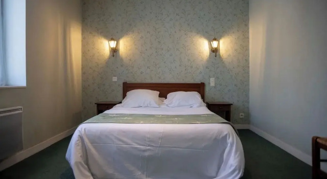 Номер Economy Les Ambassadeurs hôtel 3 Etoiles nouvelles chambres 2026 logis hôtel