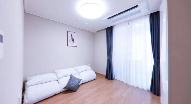 Номер Premier Leeinstay Hotel
