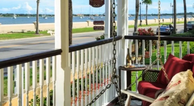 Двухместный номер Standard с балконом Bayfront Marin House