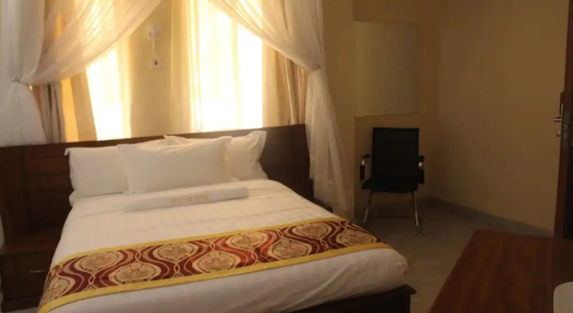 Prinias Hotel