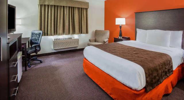 Двухместный номер Standard AmericInn by Wyndham Mora
