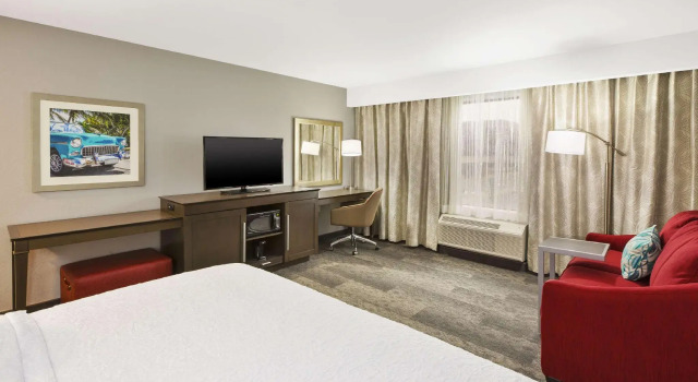 Двухместный номер Standard Hampton Inn by Hilton Detroit Dearborn, MI