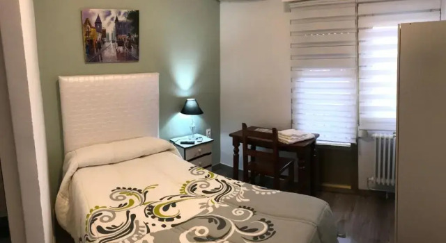 Hostal imperio, Забронировать Отель Томельосо Ciudad Real Province, рядом с Дом-музей Антонио Лопеса Торреса