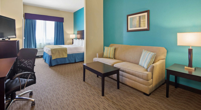 Двухместный люкс Best Western Lindsay Inn & Suites