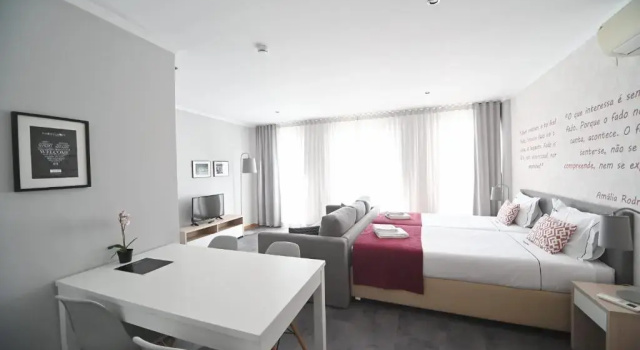 Студия Famous Crows Lisbon Suites