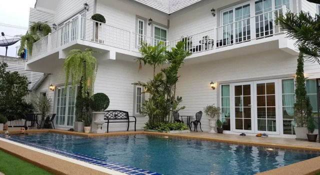 Vanida Antique Home