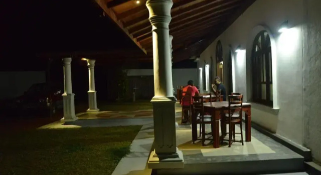 Samara Cottage, Buchen Sie Ferienhaus Villen in Trincomalee, Villa
