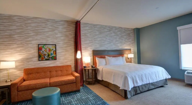 Двухместный люкс для гостей с ограниченными возможностями Home2 Suites By Hilton Charlotte Piper Glen